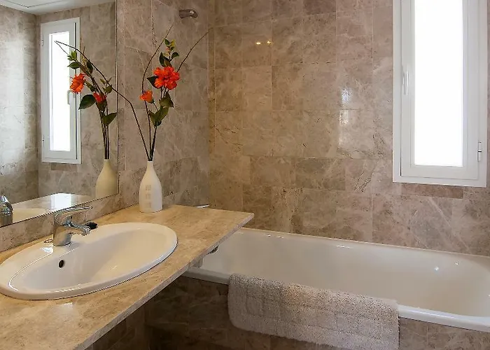 Apartment Serinamar- Naranjos De Marbella